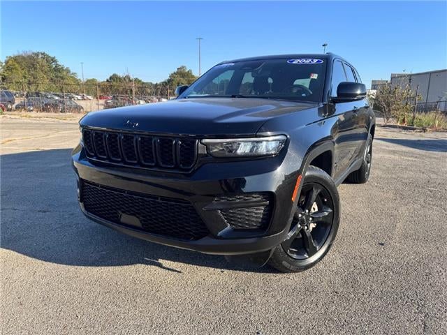 2023 Jeep Grand Cherokee Laredo 4x4