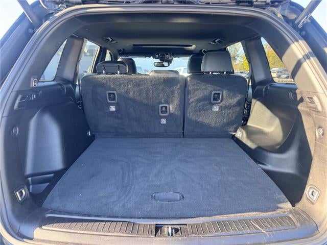 2023 Jeep Grand Cherokee Laredo 4x4