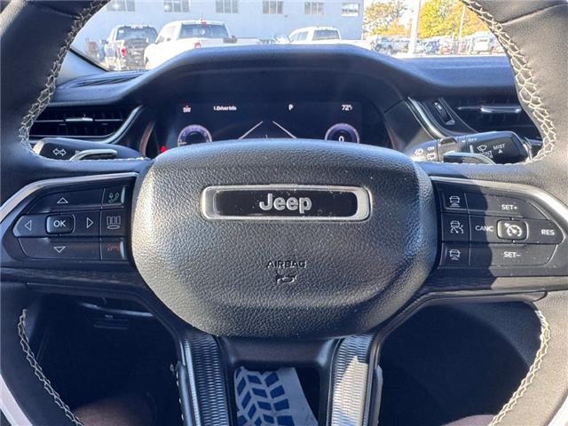2023 Jeep Grand Cherokee Laredo 4x4