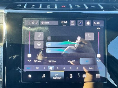 2023 Jeep Grand Cherokee Laredo 4x4