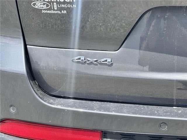 2023 Jeep Grand Cherokee L Laredo 4x4