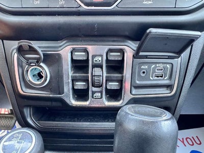 2022 Jeep Gladiator Overland 4x4 Crew Cab 5 ft. box