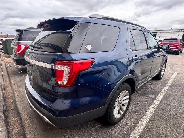 2017 Ford Explorer XLT Front-wheel Drive