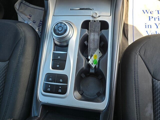 2024 Ford Explorer XLT 4x2