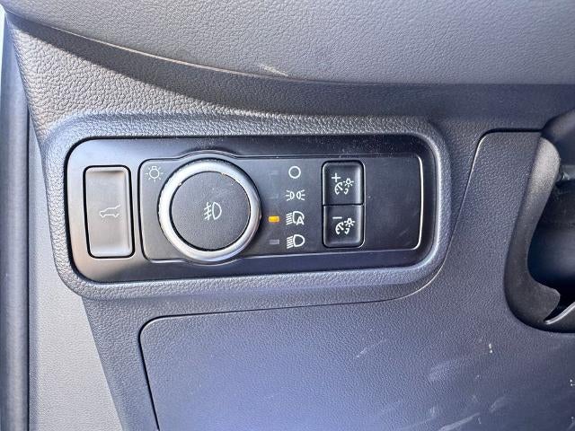 2025 Ford Explorer Active 4x2