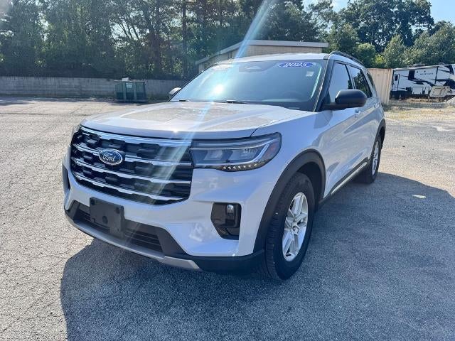 2025 Ford Explorer Active 4x2