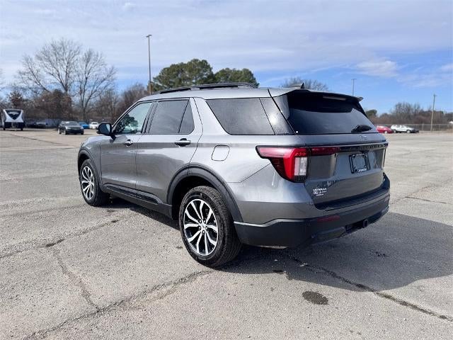 2025 Ford Explorer ST-Line 4x4
