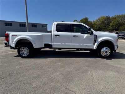 2025 Ford F-450 XLT 4x4 SD Crew Cab 8 ft. box 176 in. WB DRW