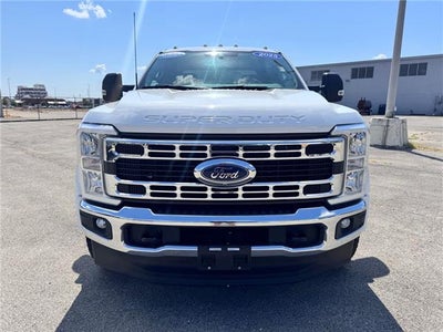 2025 Ford F-450 XLT 4x4 SD Crew Cab 8 ft. box 176 in. WB DRW
