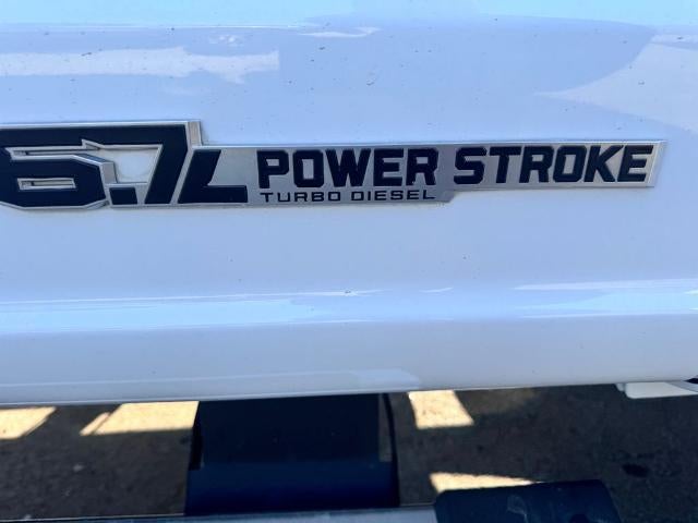 2025 Ford F-450 XLT 4x4 SD Crew Cab 8 ft. box 176 in. WB DRW