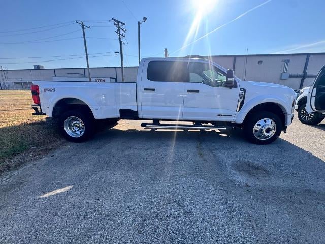 2025 Ford F-450 XLT 4x4 SD Crew Cab 8 ft. box 176 in. WB DRW