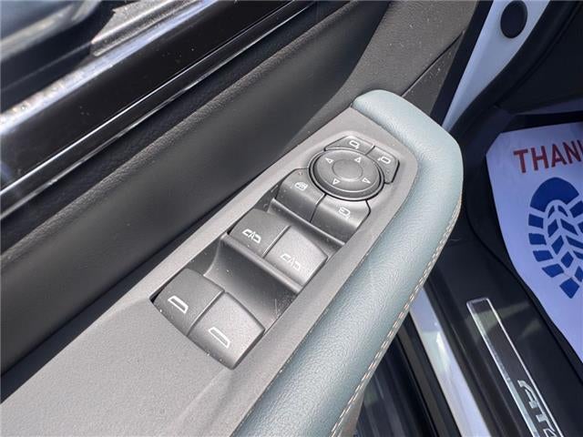 2025 GMC Yukon AT4 4x4