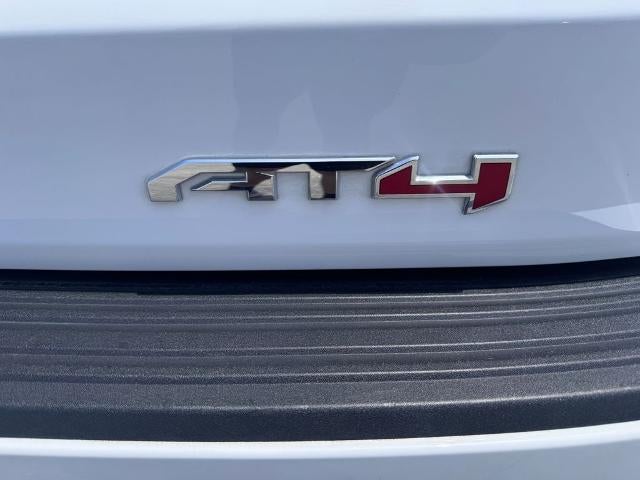 2025 GMC Yukon AT4 4x4