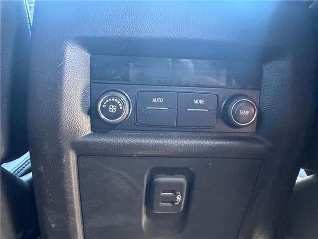 2022 Chevrolet Traverse LS w/1LS Front-Wheel Drive