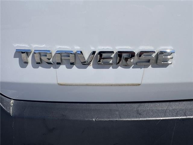 2022 Chevrolet Traverse LS w/1LS Front-Wheel Drive