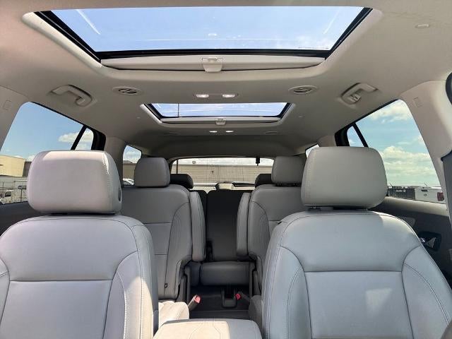 2021 Chevrolet Traverse LT Leather Front-wheel Drive