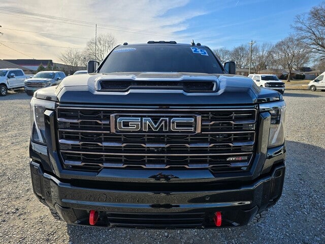 2025 GMC Sierra 2500HD AT4X 4x4 Crew Cab 6.75 ft. box 159 in. WB