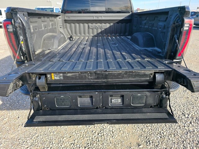 2025 GMC Sierra 2500HD AT4X 4x4 Crew Cab 6.75 ft. box 159 in. WB