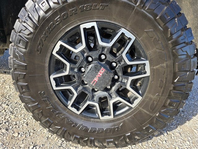 2025 GMC Sierra 2500HD AT4X 4x4 Crew Cab 6.75 ft. box 159 in. WB