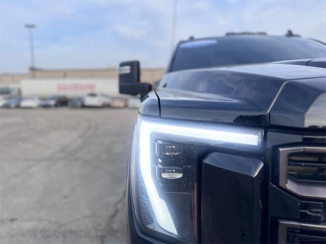 2025 GMC Sierra 2500HD AT4X 4x4 Crew Cab 6.75 ft. box 159 in. WB