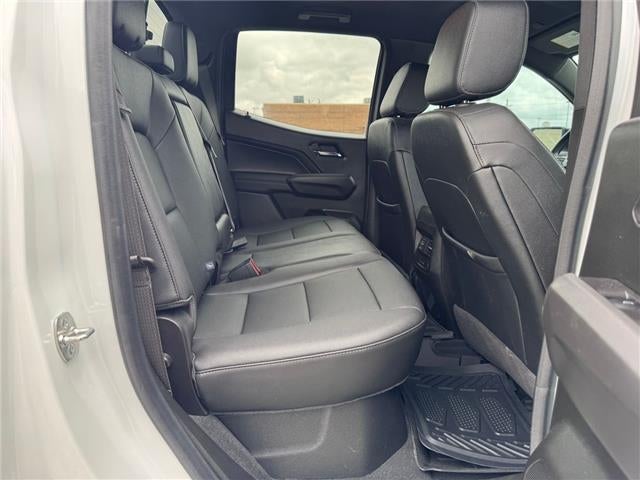 2025 GMC Canyon Elevation 4x4 Crew Cab 5 ft. box 131 in. WB