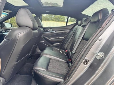 2022 Nissan Maxima SR