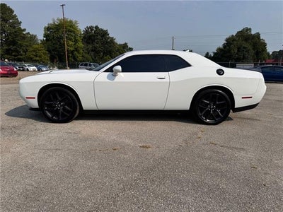 2021 Dodge Challenger SXT Rear-wheel Drive Coupe