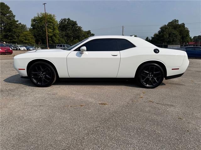 2021 Dodge Challenger SXT Rear-wheel Drive Coupe