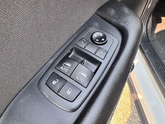 2021 Dodge Challenger SXT Rear-wheel Drive Coupe