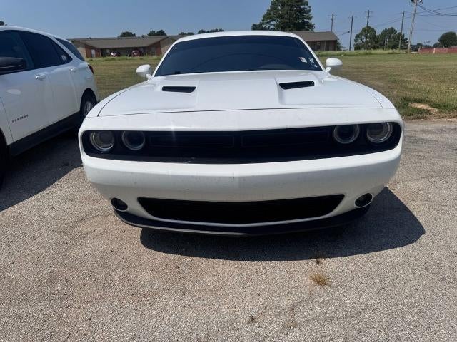 2021 Dodge Challenger SXT Rear-wheel Drive Coupe