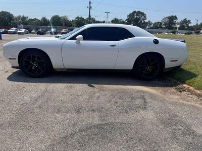 2021 Dodge Challenger SXT Rear-wheel Drive Coupe