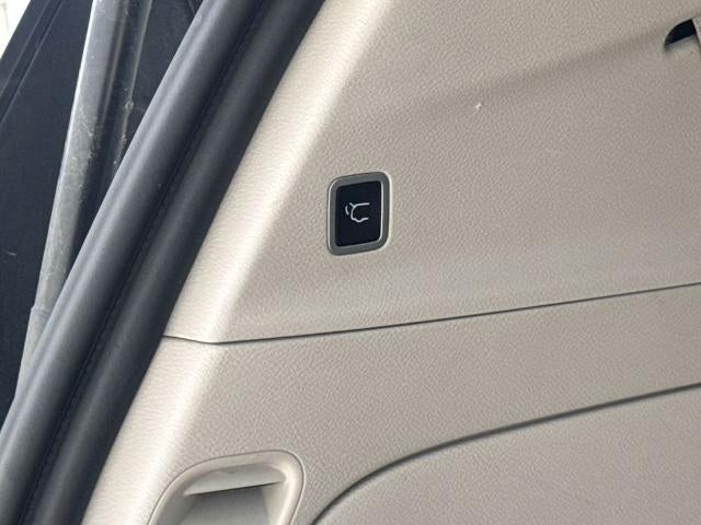 2020 Chrysler Pacifica Touring L Front-wheel Drive Passenger Van