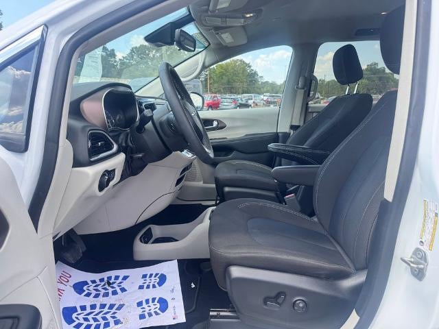 2024 Chrysler Voyager LX Passenger Van