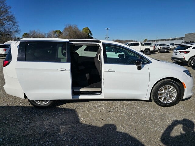2024 Chrysler Voyager LX Passenger Van