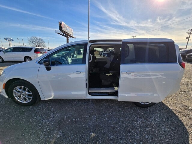 2024 Chrysler Voyager LX Passenger Van