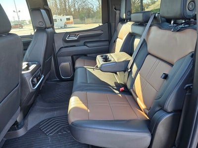 2025 Chevrolet Silverado 1500 High Country 4x4 Crew Cab 5.75 ft. box 147.4 in. WB