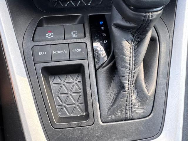 2025 Toyota RAV4 LE Front-Wheel Drive