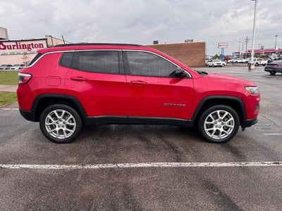 2023 Jeep Compass Latitude Lux 4x4