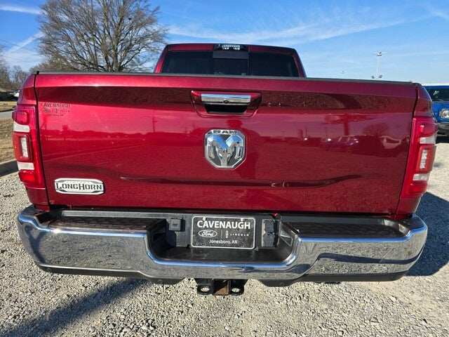 2022 RAM 3500 Longhorn 4x2 Crew Cab 6.3 ft. box 149.5 in. WB SRW