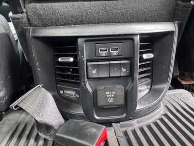 2022 RAM 3500 Laramie 4x4 Crew Cab 8 ft. box 169.5 in. WB
