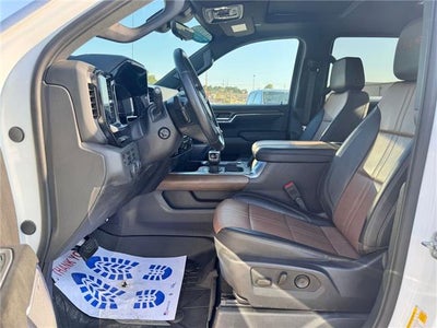 2024 Chevrolet Silverado 1500 High Country 4x4 Crew Cab 5.75 ft. box 147.4 in. WB