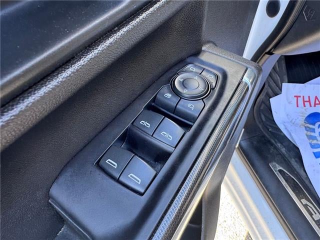 2020 GMC Sierra 1500 AT4 4x4 Crew Cab 5.75 ft. box 147.4 in. WB