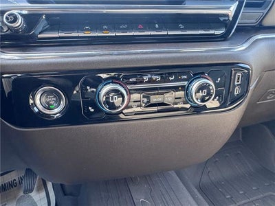 2024 GMC Sierra 1500 SLT 4x4 Crew Cab 5.75 ft. box 147.4 in. WB