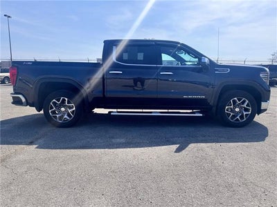 2024 GMC Sierra 1500 SLT 4x4 Crew Cab 5.75 ft. box 147.4 in. WB