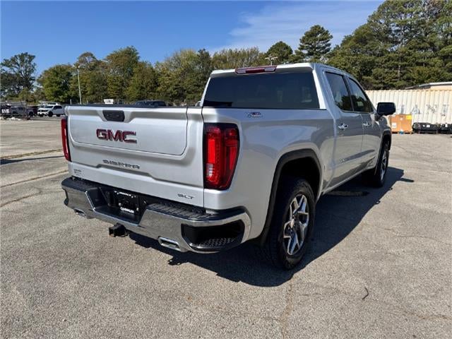 2022 GMC Sierra 1500 SLT 4x4 Crew Cab 5.75 ft. box 147.4 in. WB