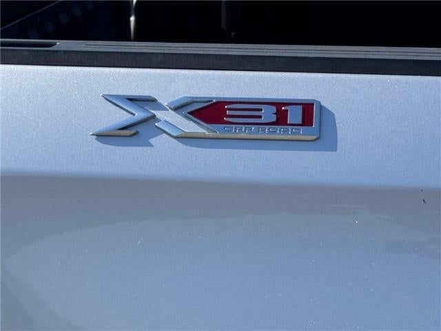 2022 GMC Sierra 1500 SLT 4x4 Crew Cab 5.75 ft. box 147.4 in. WB