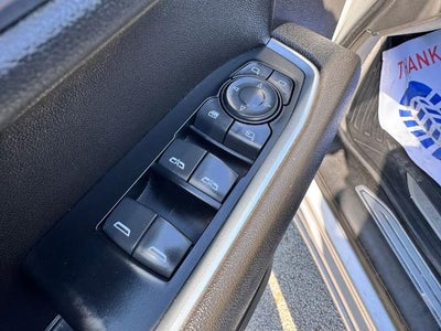 2022 GMC Sierra 1500 SLT 4x4 Crew Cab 5.75 ft. box 147.4 in. WB