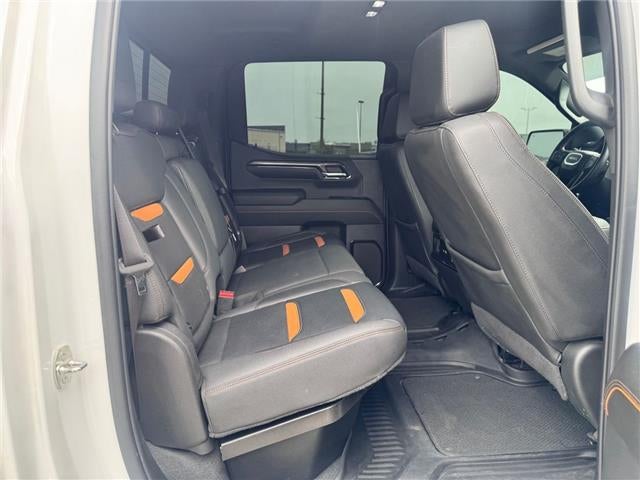2023 GMC Sierra 1500 AT4 4x4 Crew Cab 5.75 ft. box 147.4 in. WB