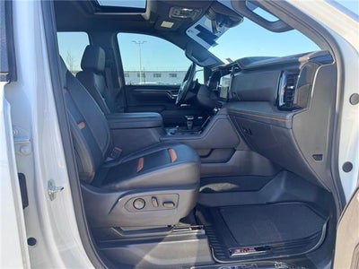 2025 GMC Sierra 1500 AT4 4x4 Crew Cab 5.75 ft. box 147.4 in. WB