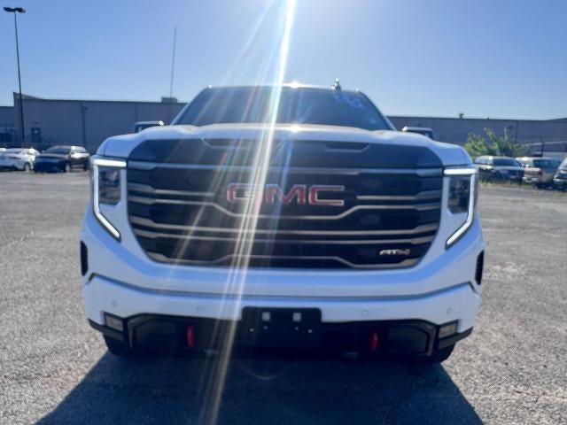 2025 GMC Sierra 1500 AT4 4x4 Crew Cab 5.75 ft. box 147.4 in. WB
